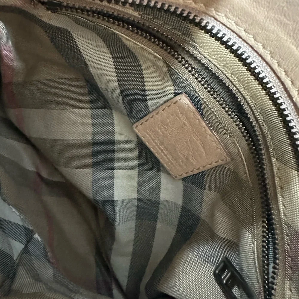 Burberry Vintage Whisper Pink Leather Crossbody Bag - Picture 10 of 14